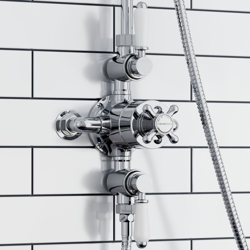 Triple shower valve outlet - triple,